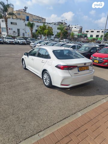 טויוטה קורולה