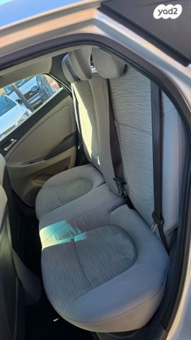 יונדאי אקסנט i25