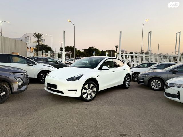 מודעת רכב טסלה מודל Y