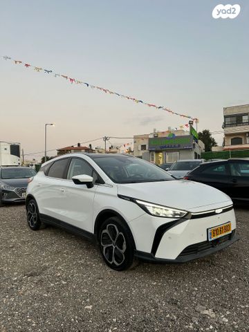 ג׳ילי Geometry C