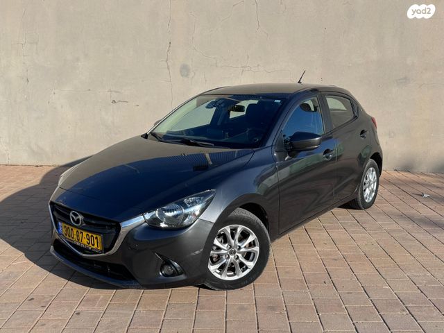 מודעת רכב מאזדה 2