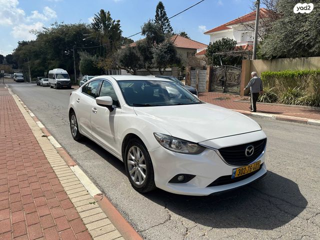 מודעת רכב מאזדה 6