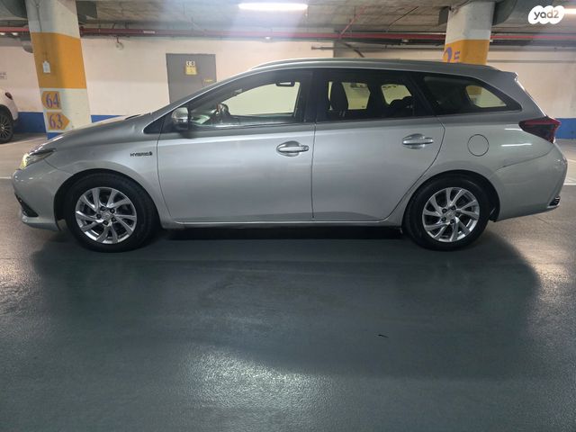 מודעת רכב טויוטה אוריס