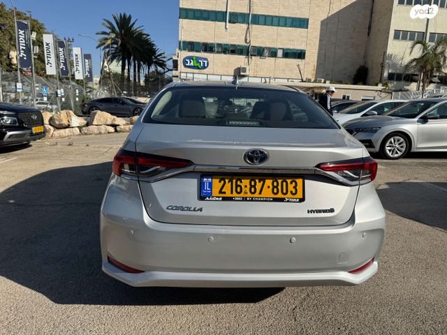 טויוטה קורולה