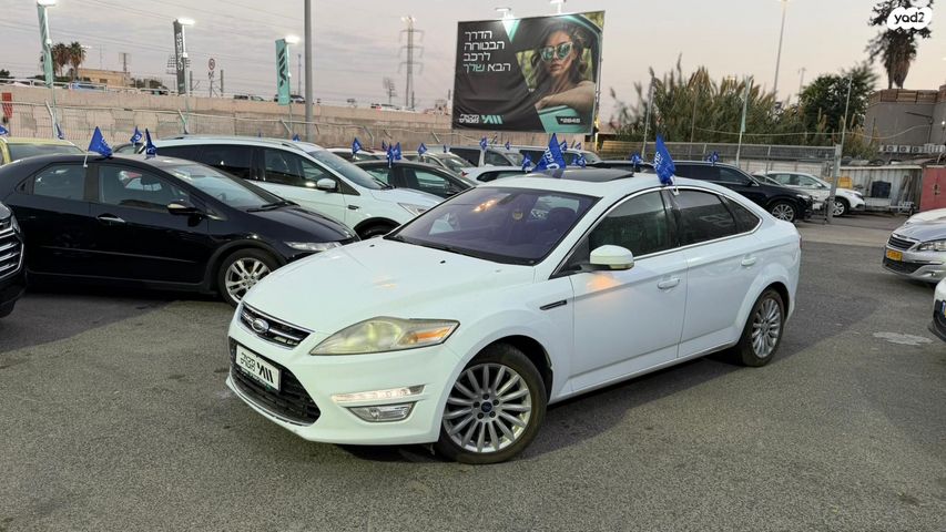 פורד מונדאו