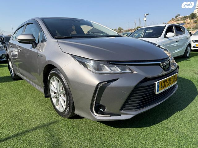 טויוטה קורולה