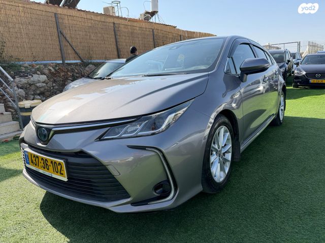 טויוטה קורולה