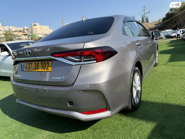 טויוטה קורולה