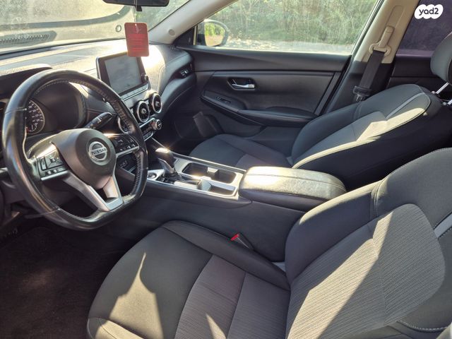 ניסאן סנטרה