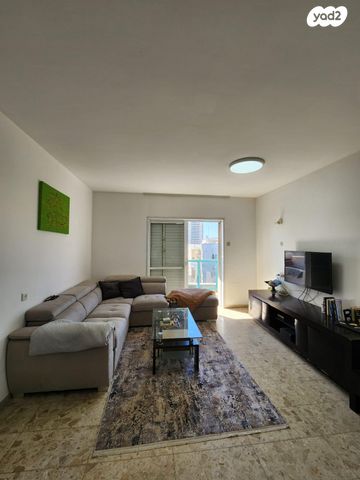 דירה, הכורמים 3, קרית כרמים, ראשון לציון