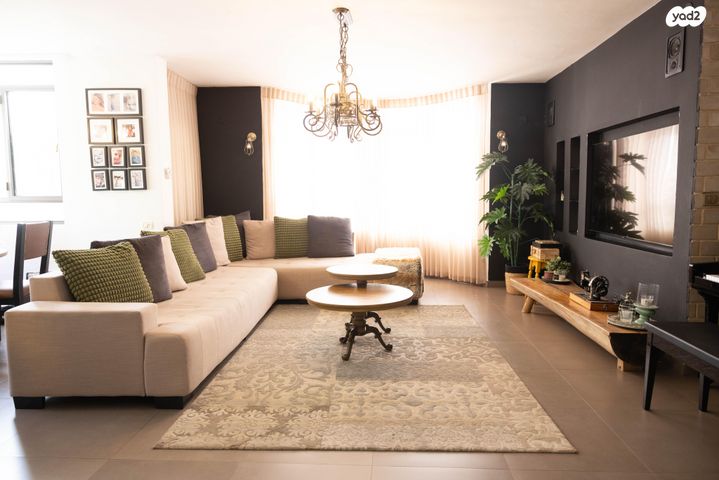 חיים לסקוב 8