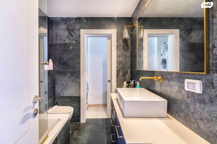 בית פרטי/ קוטג', דרך הפרחים 1, אזורי גדרה, גדרה