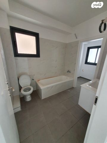 דירת גן, רבי יצחק נפחא 5, נתיבות ישראל / רמת בית שמש ד-4, בית שמש