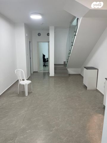 דופלקס, משה סנה 15, נאות אפקה ב', תל אביב יפו