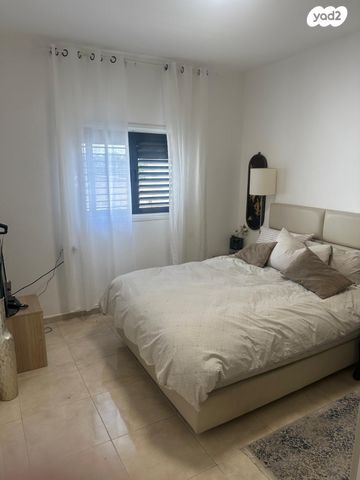 דירה, הנביאים 13, הנביאים, בת ים