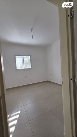 דירה, שדרות הרב לוין 11, גני מרום, רמת גן