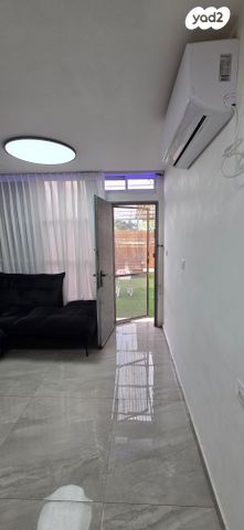 דירת גן, חטיבת כרמלי 7, רובע ג', אשדוד