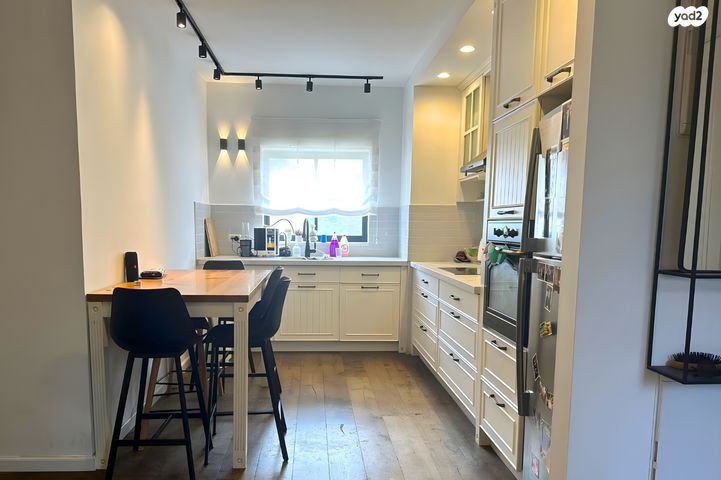 בית פרטי/ קוטג', דרך הפרחים 1, אזורי גדרה, גדרה