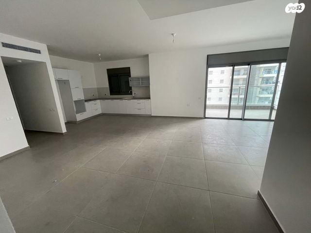 דירה, שדרות קדש 12, ברנע, אשקלון