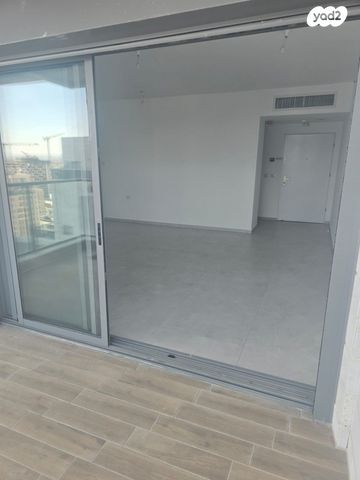 דירה, יעקב פיכמן 5, קרית אילון, חולון