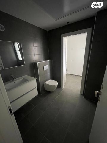 דירה, שדרות קדש 12, ברנע, אשקלון