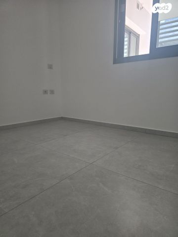 דירה, יעקב פיכמן 5, קרית אילון, חולון