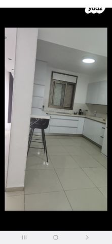 עוזי חיטמן 30