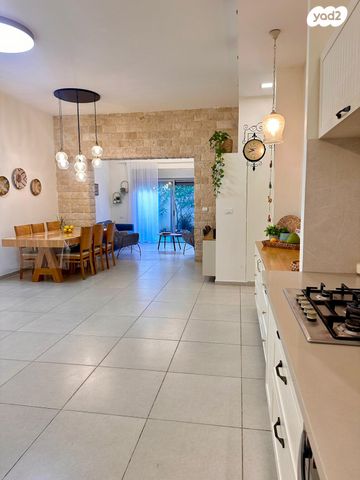 דירת גן, הכרמל 29, היובל, אור עקיבא