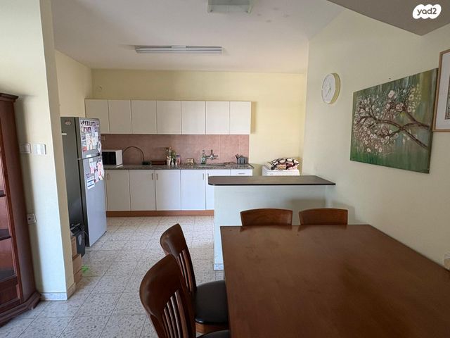 דירה, משה פורר 12, היובל, שרונה, רחובות