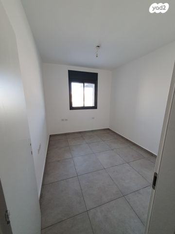 דירת גן, רבי יצחק נפחא 5, נתיבות ישראל / רמת בית שמש ד-4, בית שמש