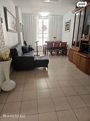 בנימין אברהם 11