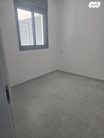 דירה, יעקב פיכמן 5, קרית אילון, חולון