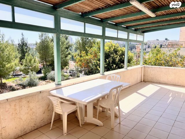 דירה, צביה ויצחק 66, גילה, ירושלים