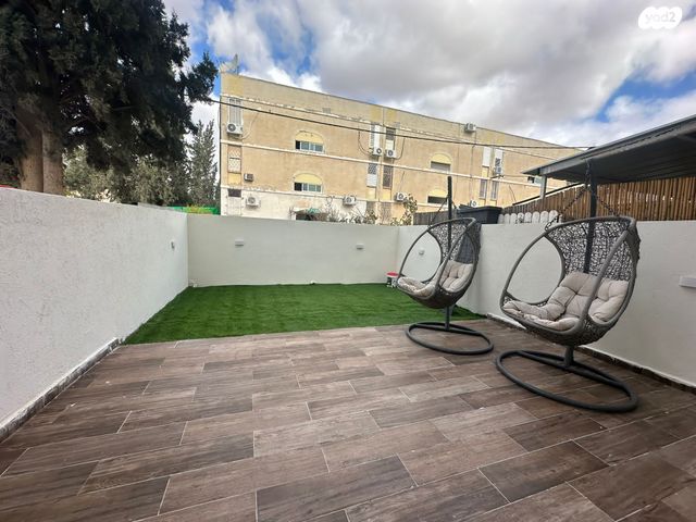 דירת גן, שמעון בר גיורא 27, שכונה ד', באר שבע