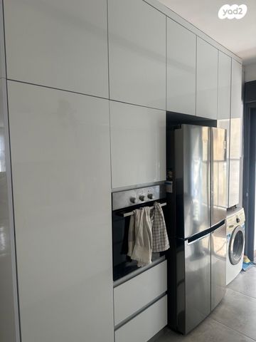 דירה, הנביאים 13, הנביאים, בת ים