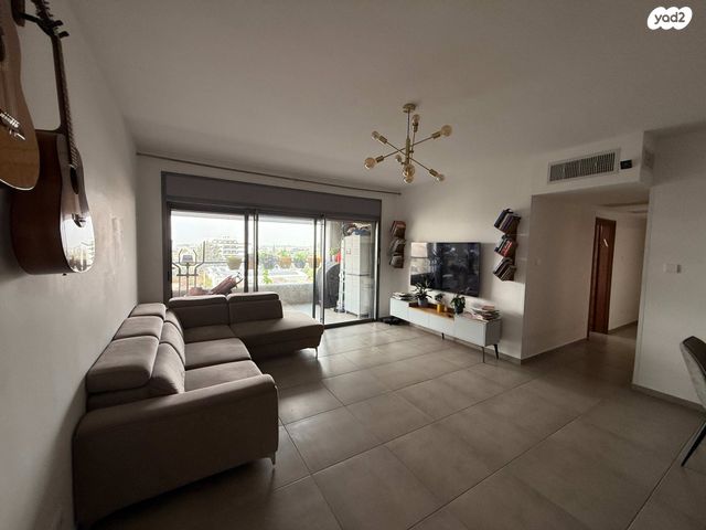 דירה, אבנר בן נר 16, סביוני נצר סירני, נס ציונה