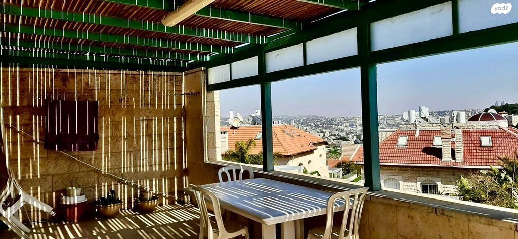 דירה, צביה ויצחק 66, גילה, ירושלים