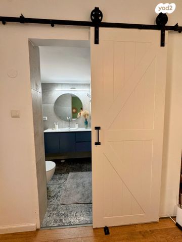 בית פרטי/ קוטג', חושן 22, אחוזת גדרה, גדרה