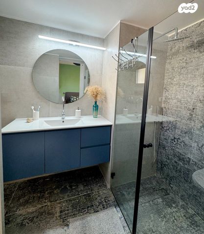 בית פרטי/ קוטג', חושן 22, אחוזת גדרה, גדרה