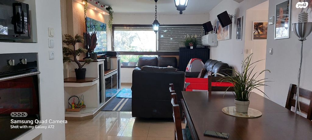 דירה, הורדים 13, רמות יצחק, נשר