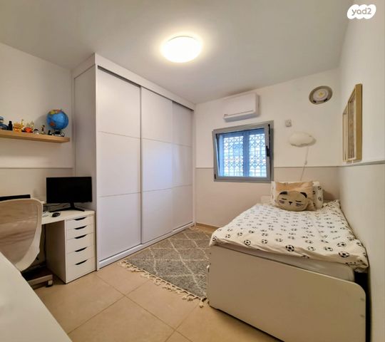 דירה, יהודה עמיחי 1, נווה זמר, רעננה