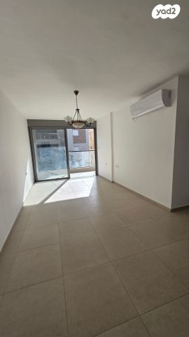 דירה, שדרות הרב לוין 11, גני מרום, רמת גן