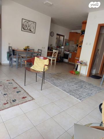 דירה, וייצמן 28, נווה שלמה, גדרה