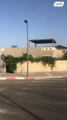 בית פרטי/ קוטג', הרב יהושוע אזולאי 1, לוזית, לוזית