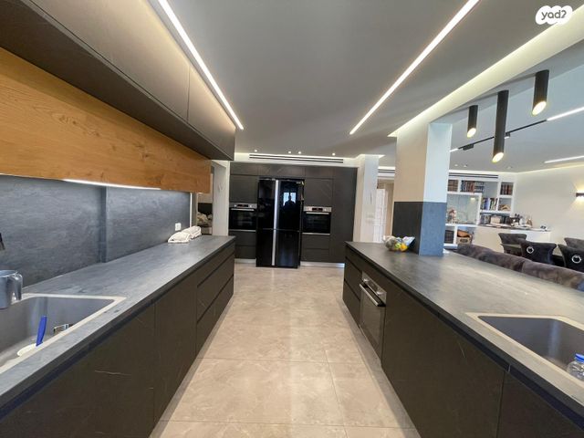 דירת גן, חיים תורן 37, פסגת זאב, ירושלים