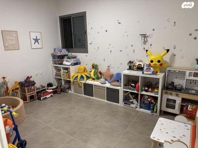 דירה, נעמי שמר 16, נאות שמיר, יבנה