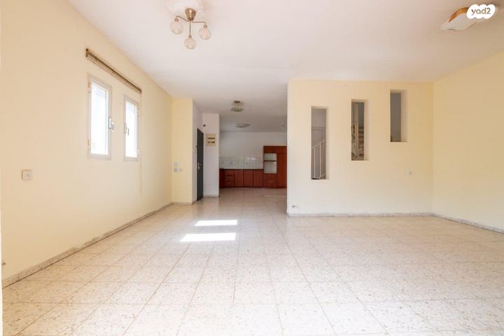 בית פרטי/ קוטג', הנביאים 45, מרכז העיר, קרית אתא