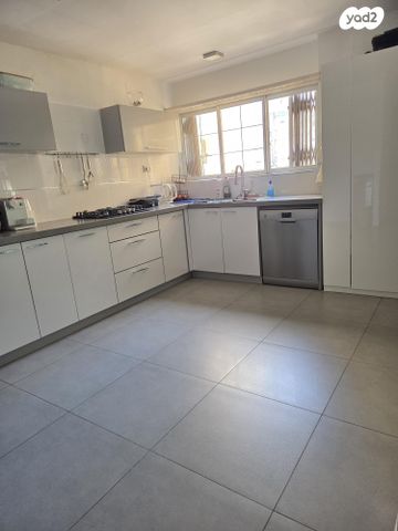 דירה, ורד 29, לב מוצקין, בנה ביתך, קרית מוצקין