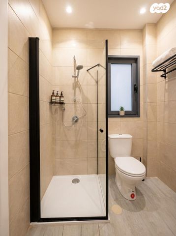 דירת גן, שיר השירים 1, גן יבנה מערב, גן יבנה