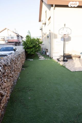 בית פרטי/ קוטג', חיים לסקוב 8, יגאל אלון, קרית מלאכי